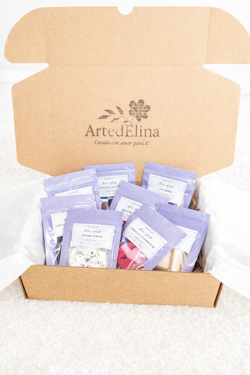 uestros wax melts de cera de soja son una alternativa segura y limpia a las velas tradicionales. La cera vegetal permite una mejor difusión del aroma y una mayor duración, creando ambientes acogedores y personalizados en cualquier espacio del hogar.