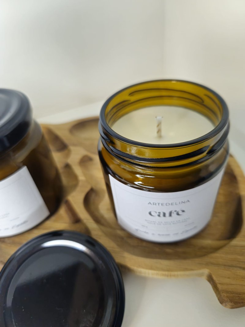 Vela aromática Corazón de Café 180g perfecta como regalo original hecha a mano en España