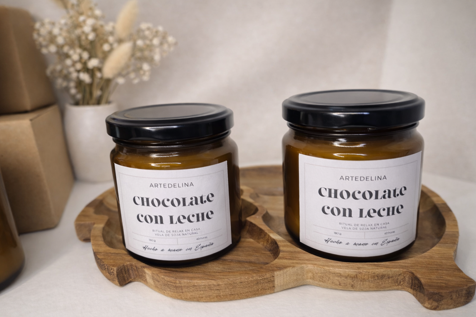 Vela aromática chocolate con leche suizo 180g hecha con cera de soja natural con hasta 40 horas de duración